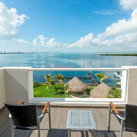 Real Inn Cancún-3