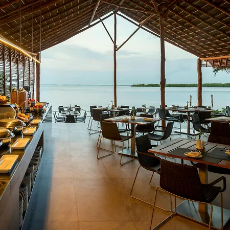 Real Inn Cancun-3